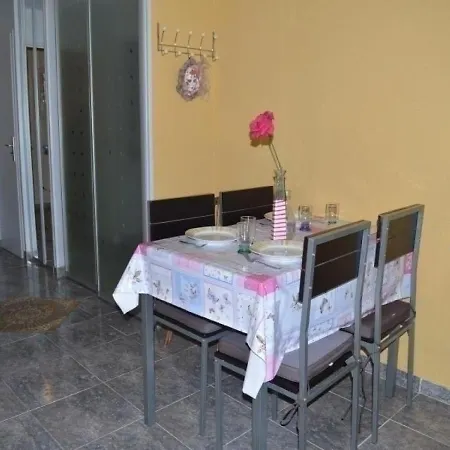 Appartement Hauts Du Golf 5 *
